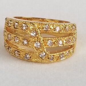 Premier Designs Gold Plated Ring with Crystals Size 5.5